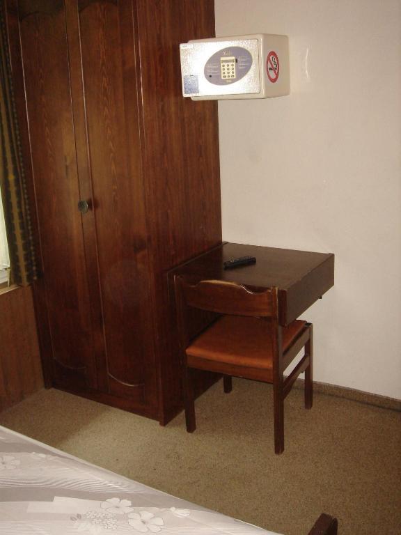 Hotel Eden Sisikon Habitación foto